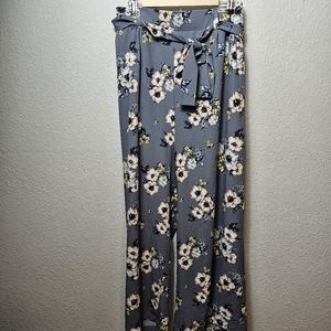NWT Torrid Floral Pants
